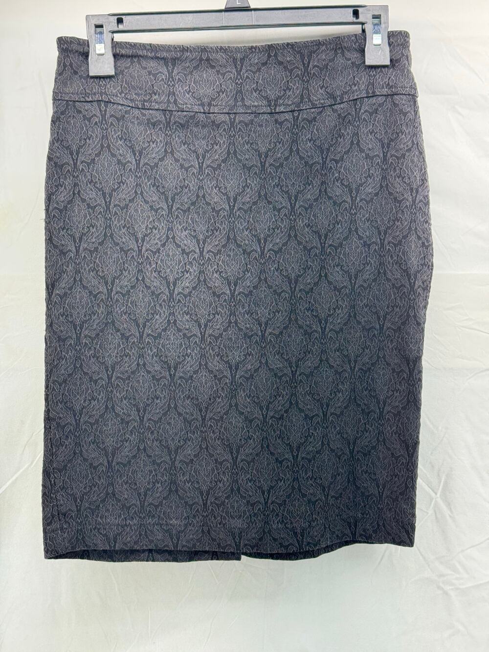 SOHO apparel LTD medium, Black pencil skirt